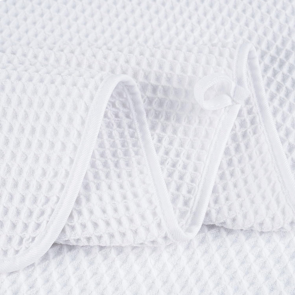POLYTE 430 GSM Poly Blend Microfiber Quick Dry Waffle Bath Towel, 30x60 in