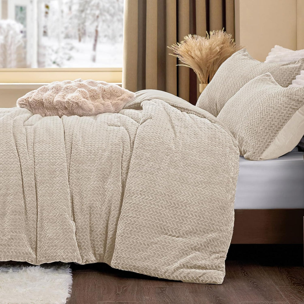 ChiXpace Fleece Full Size Comforter Set Linen, Fluffy Bed Set 3 Pieces