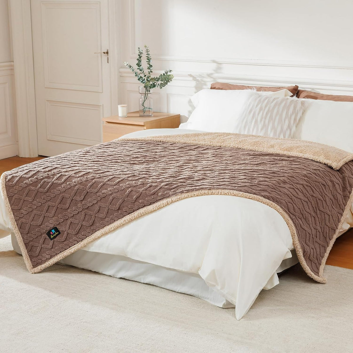 luciphia waterproof blanket for king bed reversible fleece, view 9