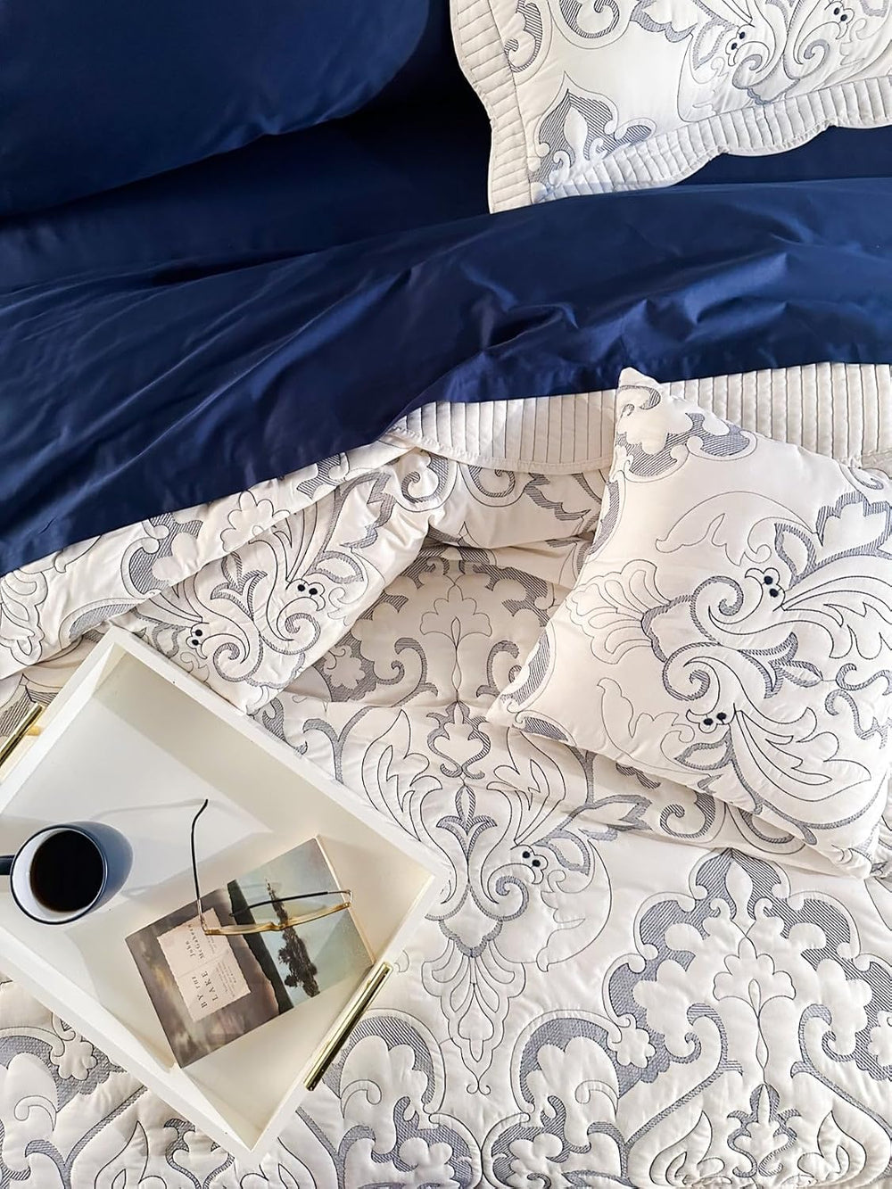 BrylaneHome Amelia Bedspread