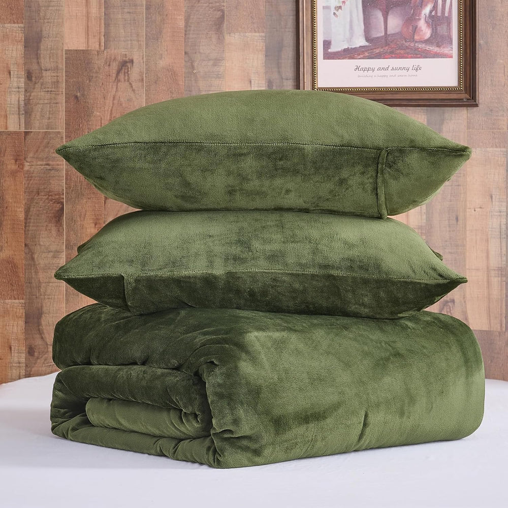Wajade King Size Comforter Set- 3 Pieces Dark Green Bed in A Bag for All Seas...