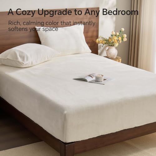 bedelite fleece queen fitted sheet & pillowcases set, package contents