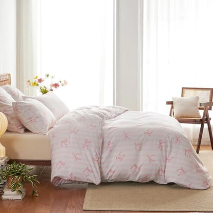 pink comforter set full size 3 pieces,pink bows, front angle view