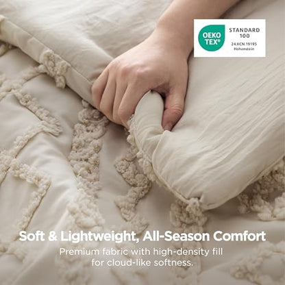 bedsure tufted boho comforter set king, bedroom decor, close-up detail