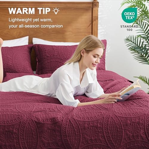 love's cabin quilts for queen bed burgundy bedspreads, side view