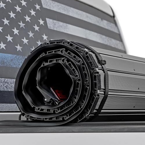 rough country hard roll-up bed cover, close-up detail