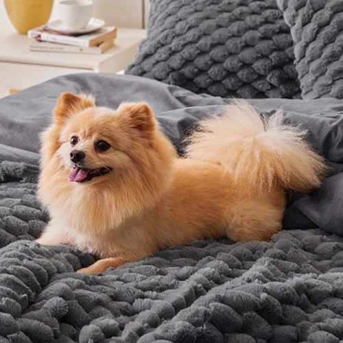 bedelite fluffy queen comforter set, dark grey fleece, package contents