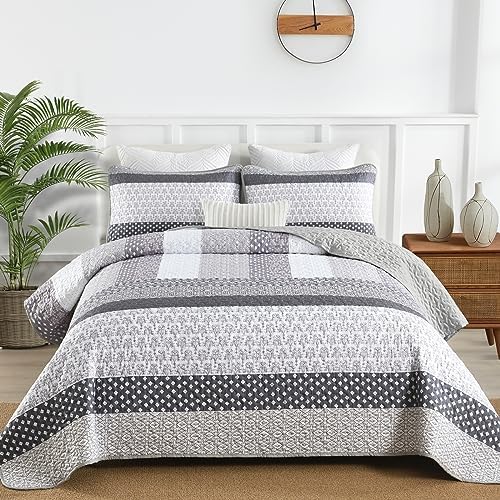 wongs bedding grey queen size quilt set, boho, close-up detail