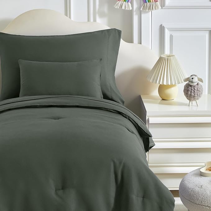 Toddler Bedding Set - Image 9