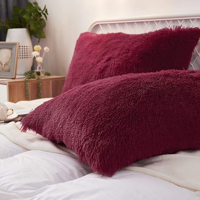 Uhamho Set of 2 Faux Fur Throw Pillow Covers Soft Velvet Decorative Pillowcases - Image 2