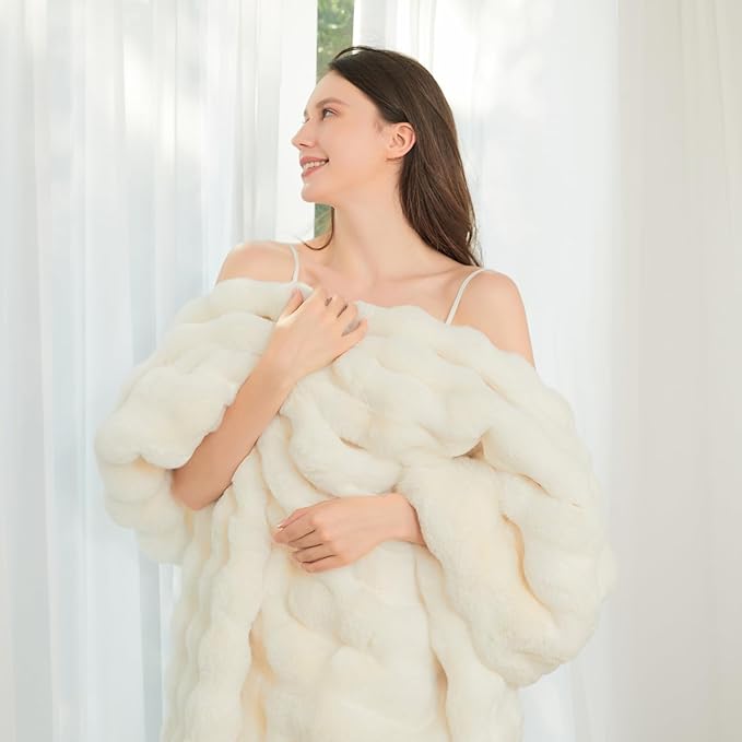 The Malibu Blanket - Image 7