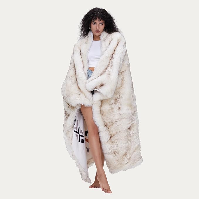 Luxury Plush Faux Fur Throw Blanket by HORIMOTEHOME