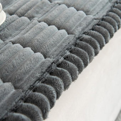 Non Slip Fuzzy Pet Couch Covers - Image 4