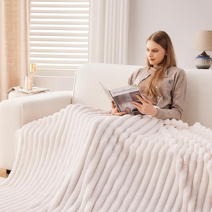 NEWCOSPLAY Super Soft Throw Blanket Ivory Premium Silky Flannel Fleece 3D - Image 4