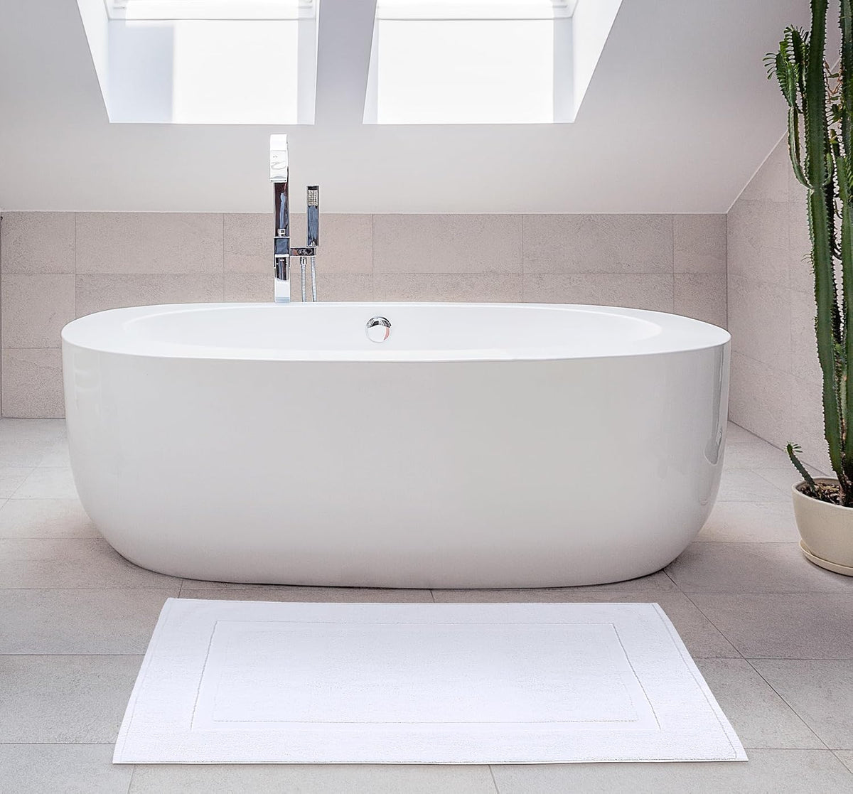 utopia towels cotton bath mat, 21x34 in, 2, front angle view