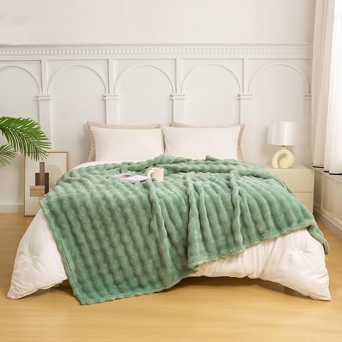 YUSOKI Luxury 3D Bubble Throw Blanket 3.1lb, All Ages, Home Decoration - Image 3