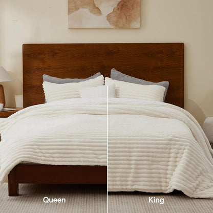 bedelite fleece queen comforter set, fluffy bed set on a desk or shelf