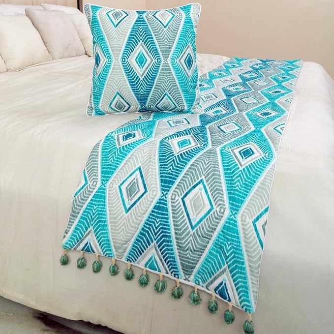 The HomeCentric King/Queen/Twin Blue, Ivory & Grey Decorative CA King 86"x18" - Image 4