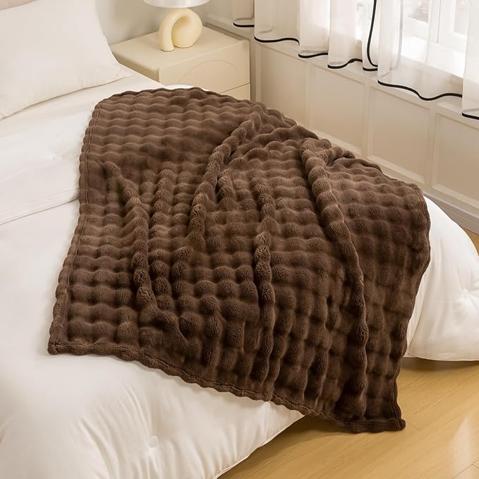YUSOKI Luxury 3D Bubble Throw Blanket 5lb, All Ages, Home Decoration by YUSOKI