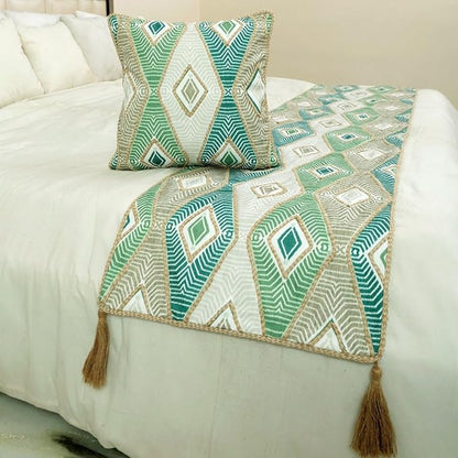 The HomeCentric King/Queen/Twin Green Designer CA King 86"x18" Bed Runner - Image 4