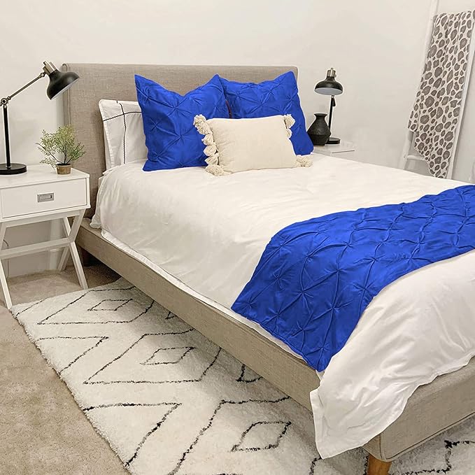 Bed Runner Set - 100% Pure Cotton 800 Thread Count - Luxury 1 Pinch Pleated Bed by Unknown