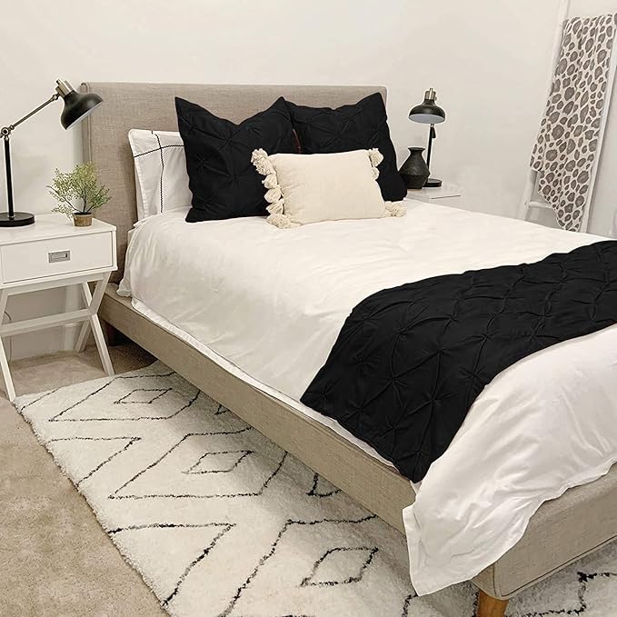 Bed Runner Set - 100% Pure Cotton 800 Thread Count - Luxury 1 Pinch Pleated Bed by Unknown