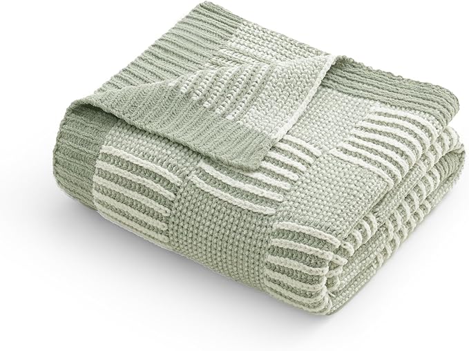 Amélie Home Checkered Knit Throw Blanket - Image 6
