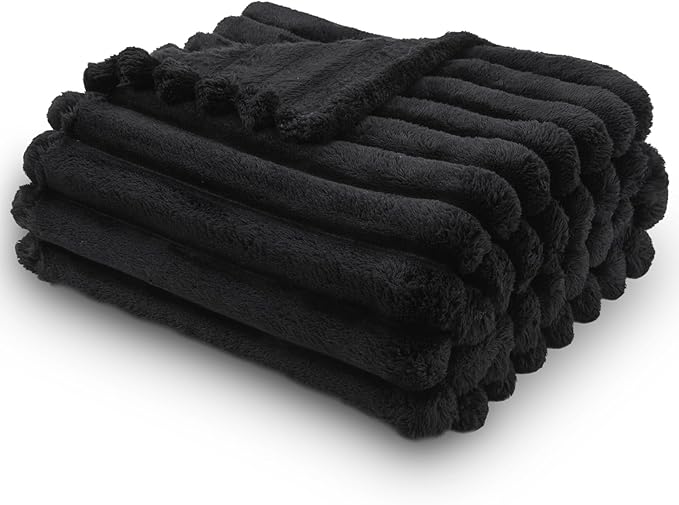 NEWCOSPLAY Super Soft Throw Blanket Black Premium Silky Flannel Fleece 3D - Image 2