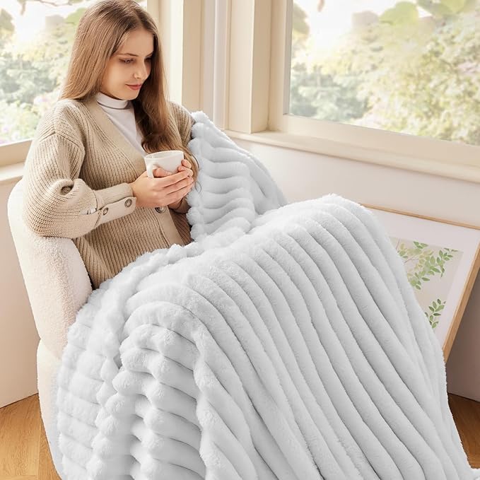 NEWCOSPLAY Super Soft Throw Blanket White Premium Silky Flannel Fleece 3D - Image 3