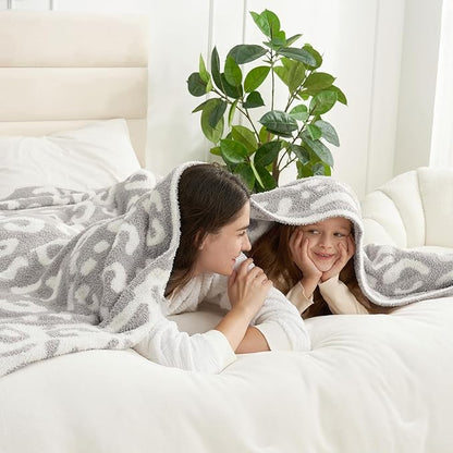 Snuggle Sac Leopard Queen Size Grey Microfiber Fluffy Warm Cozy Fuzzy Soft - Image 7
