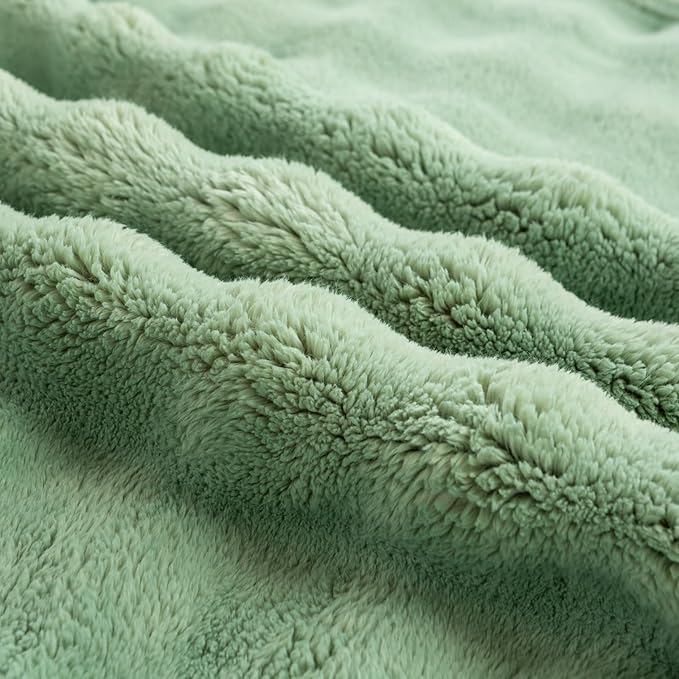 YUSOKI Luxury 3D Bubble Throw Blanket 3.1lb, All Ages, Home Decoration - Image 8
