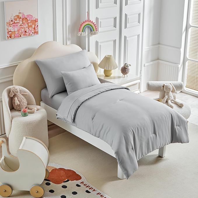 Toddler Bedding Set by Uozzi+Bedding
