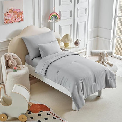 Toddler Bedding Set by Uozzi+Bedding
