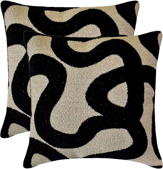 The HomeCentric Black Bed Runner - Image 9