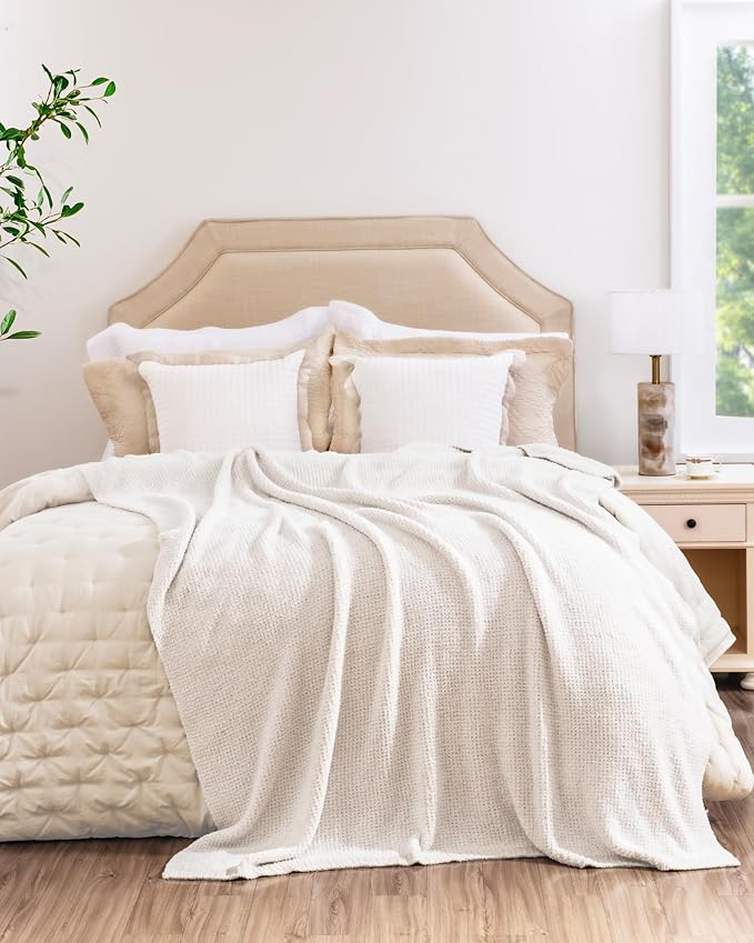 Super Soft Throw Blanket 60 x 80 Inches, Half Side Plush Fuzzy Blanket - Image 2