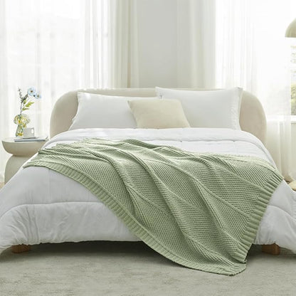 Amélie Home Chevron Chenille Knit Throw Blanket - Image 6