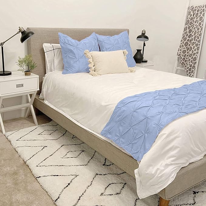 Bed Runner Set - 100% Pure Cotton 800 Thread Count - Luxury 1 Pinch Pleated Bed by Unknown