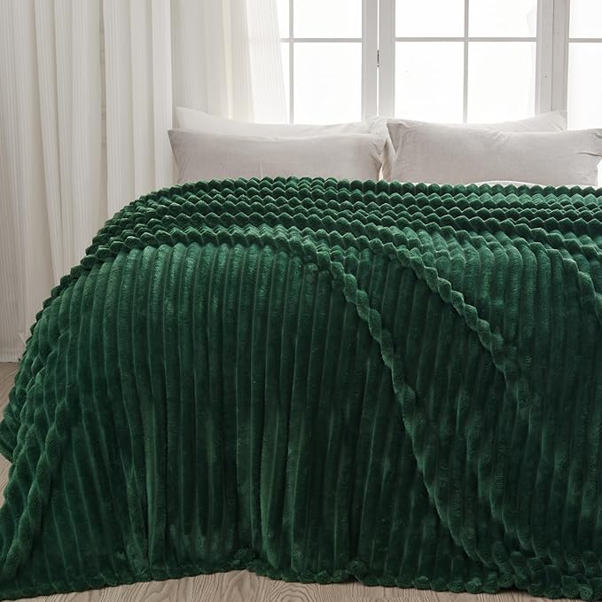 NEWCOSPLAY Super Soft King Blanket Dark Green Premium Silky Flannel Fleece 3D by NEWCOSPLAY