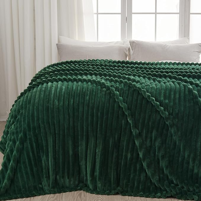 NEWCOSPLAY Super Soft Queen Blanket Dark Green Premium Silky Flannel Fleece 3D by NEWCOSPLAY