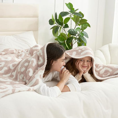 Snuggle Sac Leopard Microfiber Blanket, Queen Size Beige, 90x90 inches - Image 5