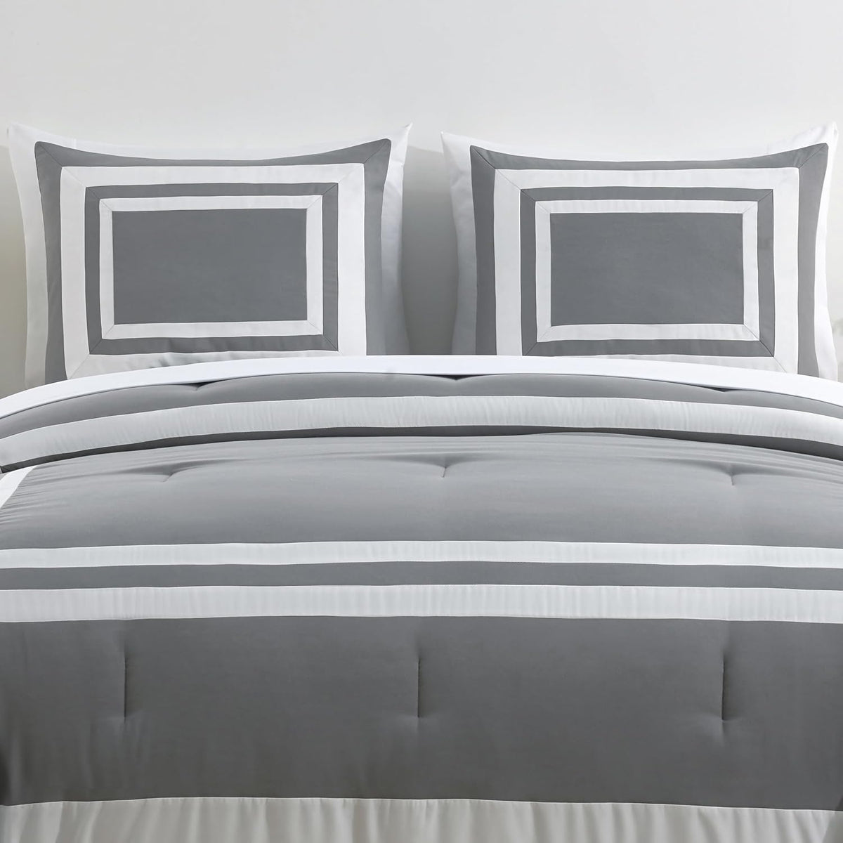 chezmoi collection wyatt 7-piece king bed in a, close-up detail