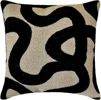 The HomeCentric Black Bed Runner - Image 6