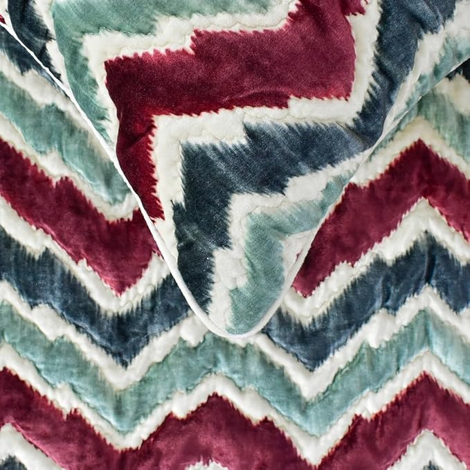 The HomeCentric King/Queen/Twin Red & Blue Luxury CA King 86"x18" Bed Runner - Image 2