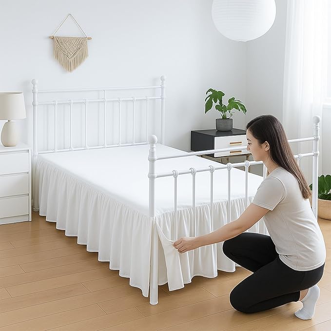 Ruffled Bed Skirt with Split Corners - Image 9