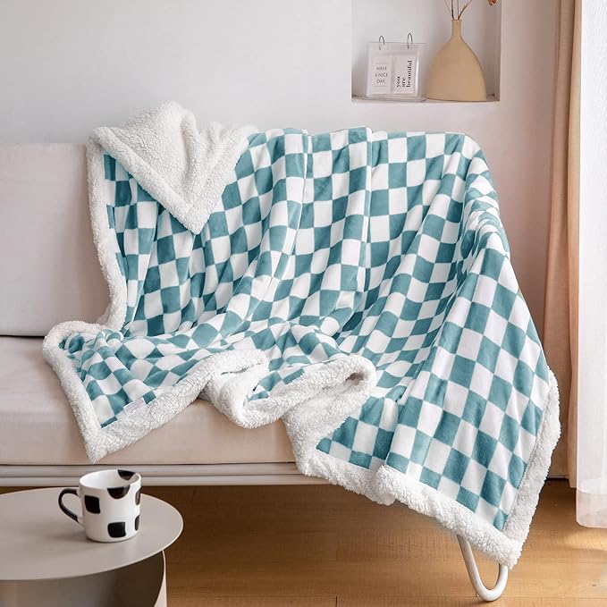 LOMAO Sherpa Throw Blanket Fleece Blanket by LOMAO