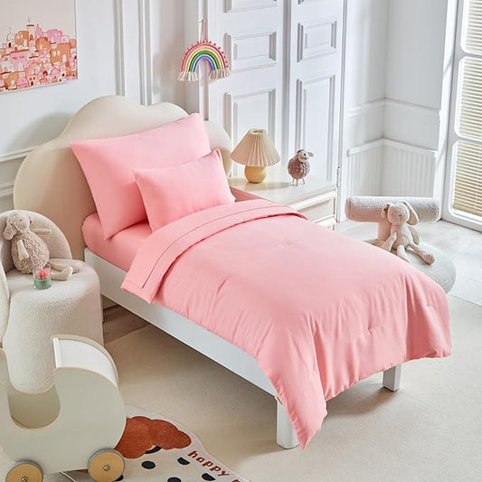 Toddler Bedding Set by Uozzi+Bedding