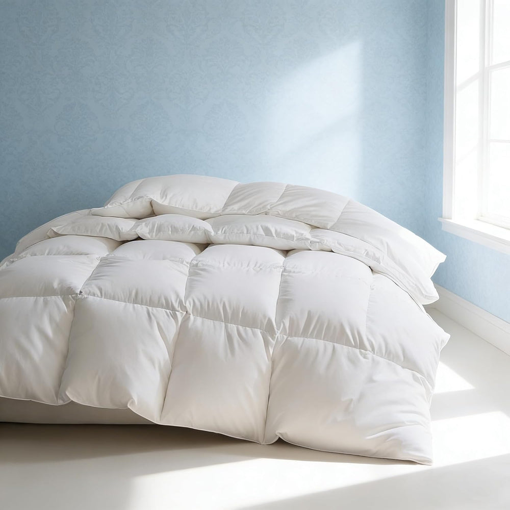 Martha Stewart Luxury White Goose Feathers Down Fiber Comforter Queen Size