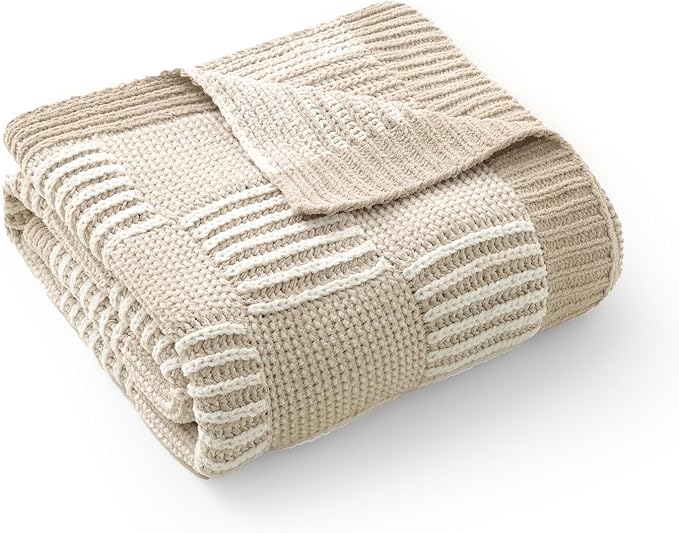 Amélie Home Checkered Knit Throw Blanket - Image 5
