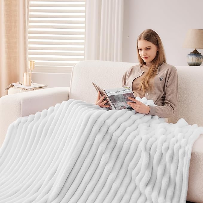 NEWCOSPLAY Super Soft Throw Blanket White Premium Silky Flannel Fleece 3D - Image 4