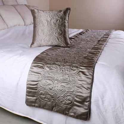 The HomeCentric Decorative Silver King 90 x 18 inch Bed Runner Without Pillow - Image 4